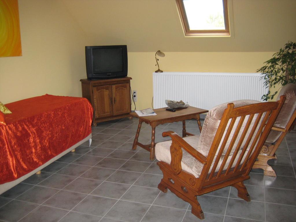 B&B Het Uilennest Bocholt Oda fotoğraf